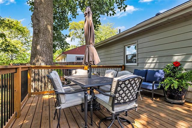 4617 NE 47th Street, Kansas City, MO 64117