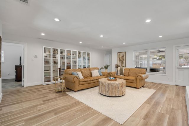 9612 Atherton Drive, Dallas, TX 75243