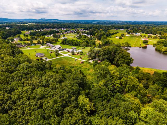 142 Poston Andrews Ln, Cookeville, TN 38506
