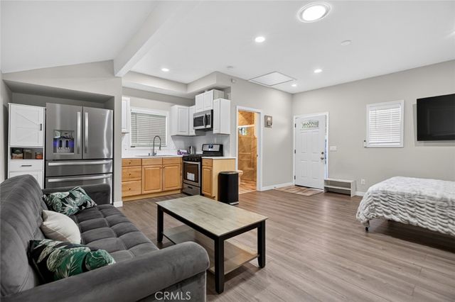 15711 Hiawatha, Granada Hills, CA 91344