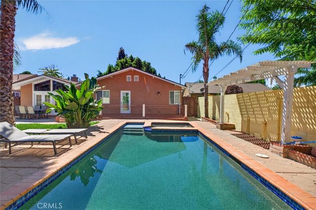 15711 Hiawatha, Granada Hills, CA 91344