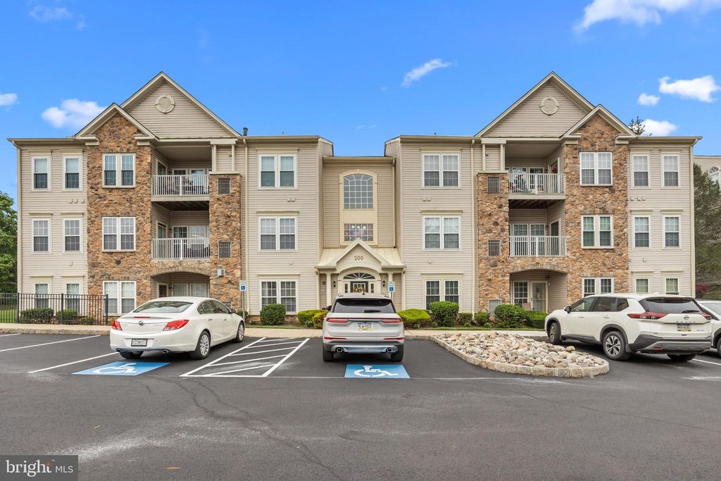 200 DOUGLAS FIR DR #102, Warrington, PA 18976
