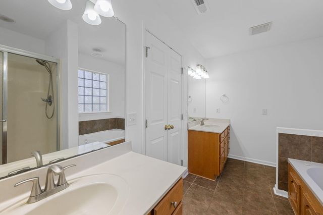 6895 Bucksland Drive, Ooltewah, TN 37363