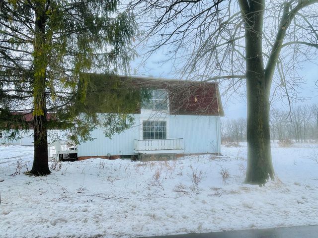 18600 Manitou Road, Cambridge Twp, MI 49220