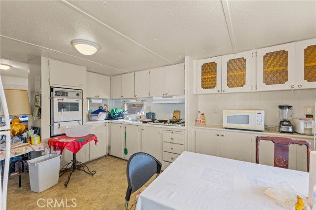 2075 W Rialto 29, San Bernardino, CA 92410