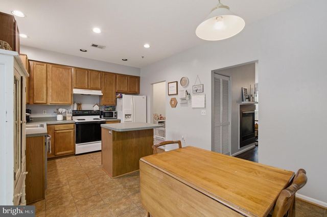 1212 NEEDHAM CT, Crofton, MD 21114