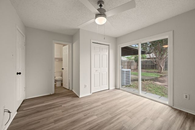 2911 Post Oak Drive, Euless, TX 76039
