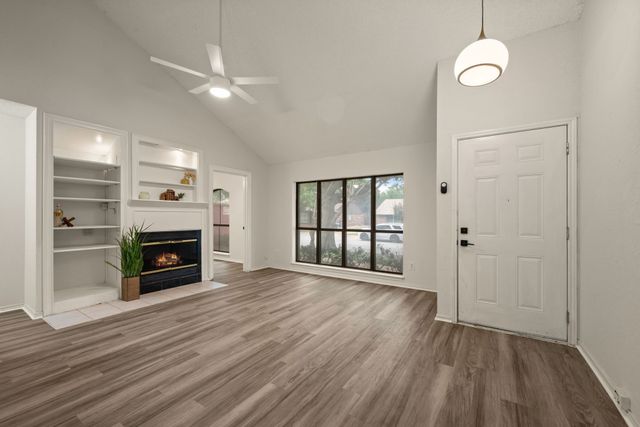 2911 Post Oak Drive, Euless, TX 76039