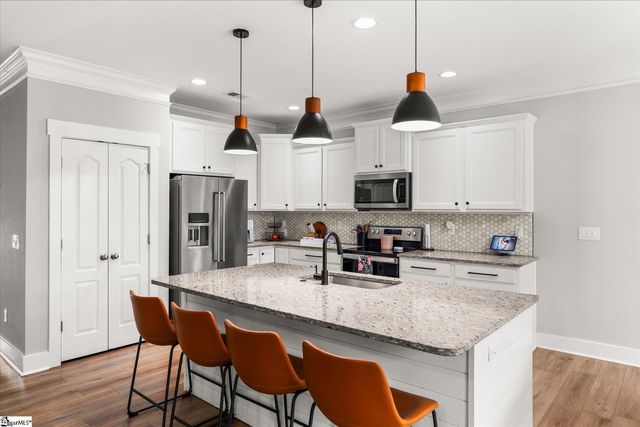 10 Birchall Lane, Simpsonville, SC 29681