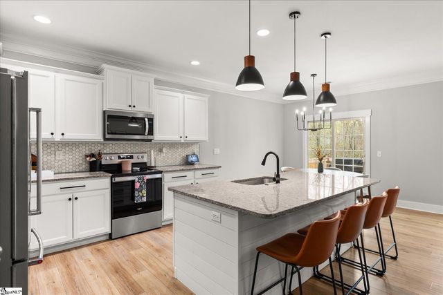 10 Birchall Lane, Simpsonville, SC 29681