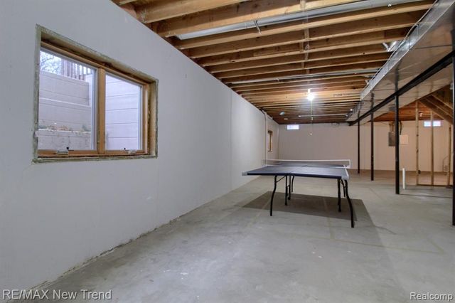 508 Heartwood Lane, Saline, MI 48176