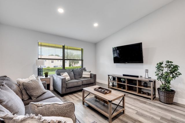 13155 CHADWICK Court 19, Wellington, FL 33414