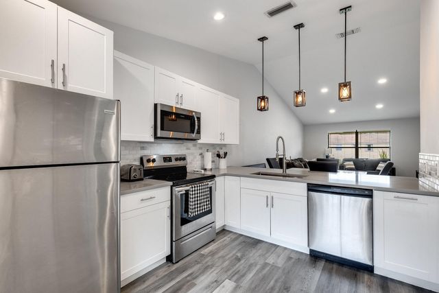 13155 CHADWICK Court 19, Wellington, FL 33414