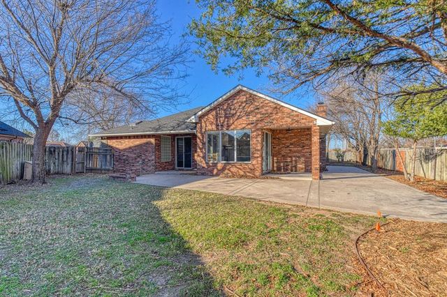 1929 Guilford Court, Norman, OK 73072