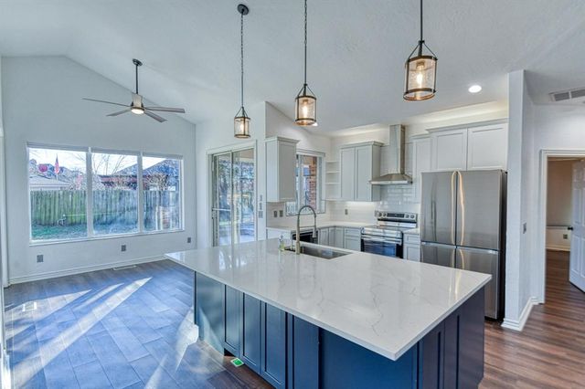 1929 Guilford Court, Norman, OK 73072