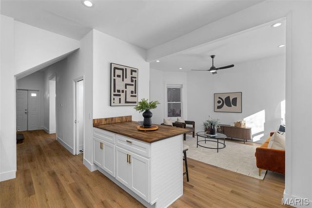 3408 Winnebago Street, St Louis, MO 63118