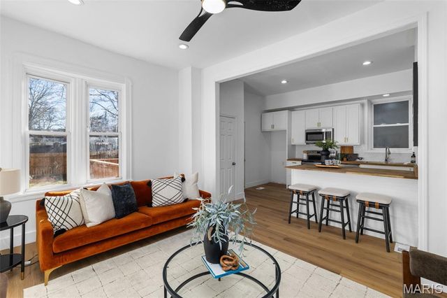 3408 Winnebago Street, St Louis, MO 63118