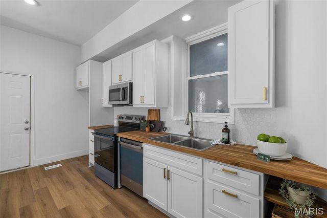 3408 Winnebago Street, St Louis, MO 63118