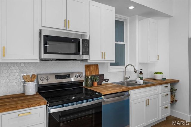 3408 Winnebago Street, St Louis, MO 63118