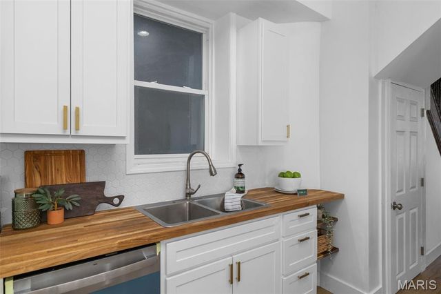 3408 Winnebago Street, St Louis, MO 63118