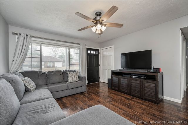 3007 Sherman Drive, Jeffersonville, IN 47130