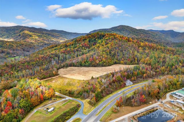 00 Hwy 221 Highway N, Marion, NC 28752