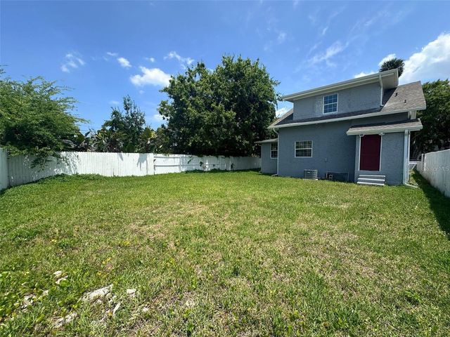 410 ARROYO LANE, Daytona Beach, FL 32114