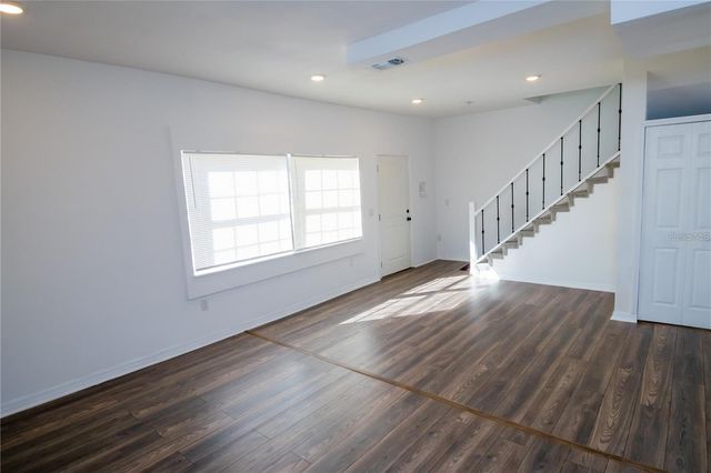 410 ARROYO LANE, Daytona Beach, FL 32114