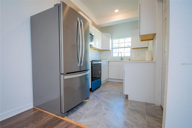 410 ARROYO LANE, Daytona Beach, FL 32114