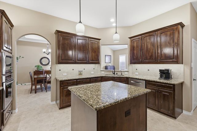 905 Deer Ridge Trail, Mckinney, TX 75072