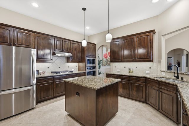 905 Deer Ridge Trail, Mckinney, TX 75072