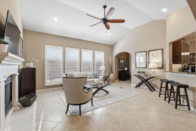 905 Deer Ridge Trail, Mckinney, TX 75072