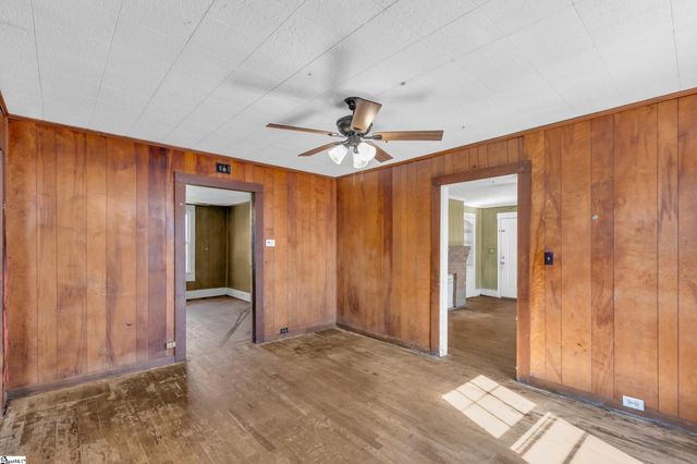 26 Moody Street, Greenville, SC 29611