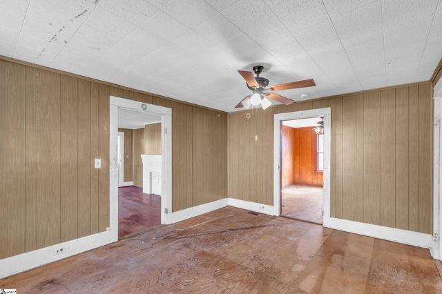 26 Moody Street, Greenville, SC 29611