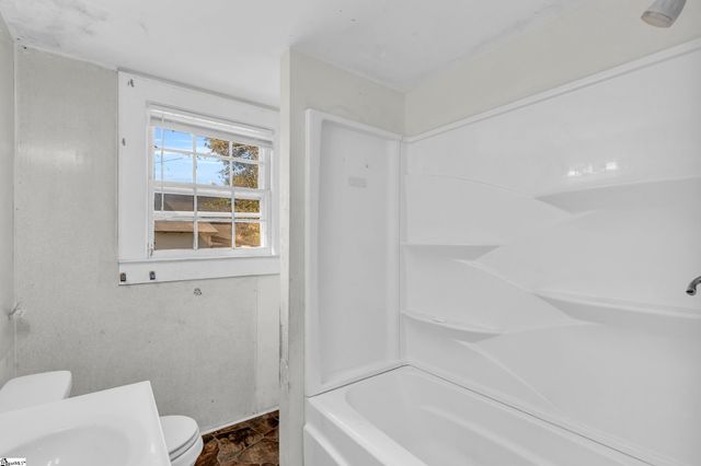 26 Moody Street, Greenville, SC 29611