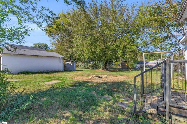 26 Moody Street, Greenville, SC 29611