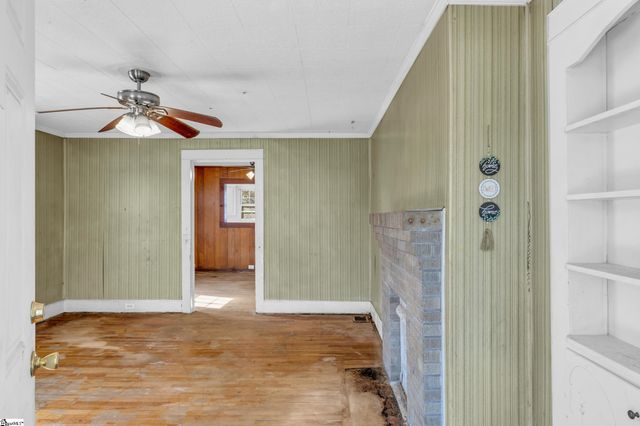 26 Moody Street, Greenville, SC 29611