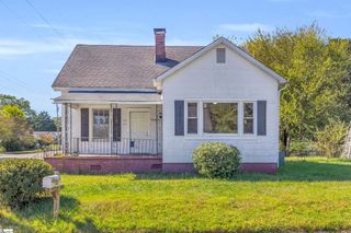 26 Moody Street, Greenville, SC 29611