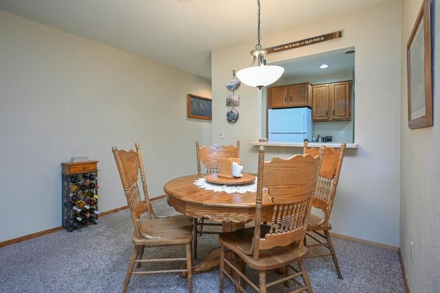 88 SPENCER VILLAGE COURT, Appleton, WI 54914