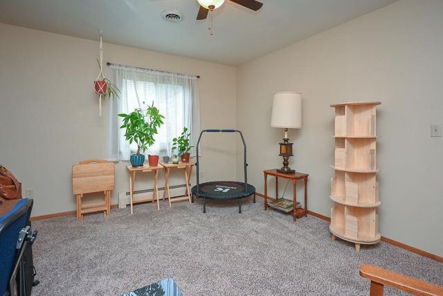 88 SPENCER VILLAGE COURT, Appleton, WI 54914