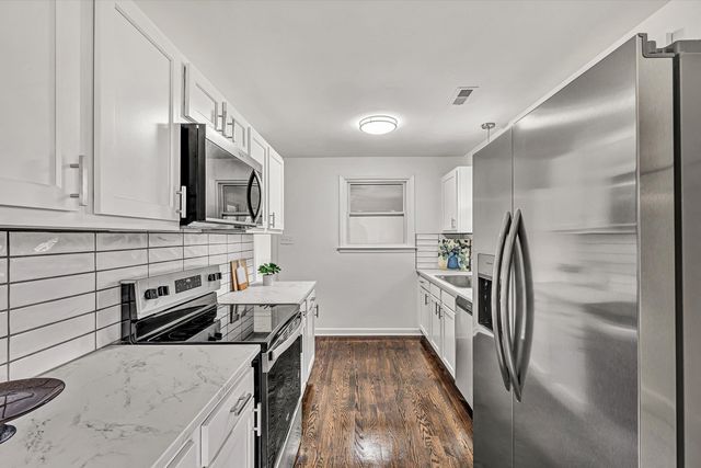 1462 Lakeridge CIR, Troutville, VA 24175