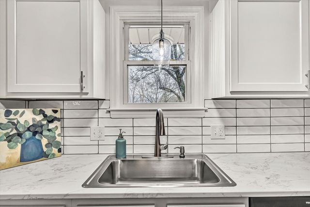 1462 Lakeridge CIR, Troutville, VA 24175