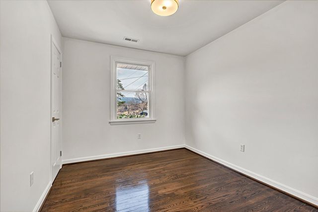 1462 Lakeridge CIR, Troutville, VA 24175