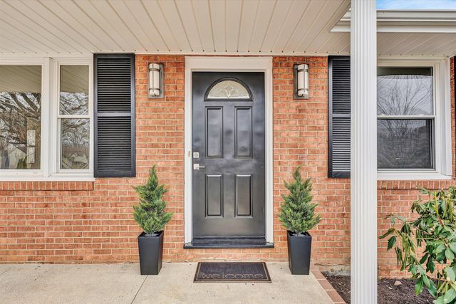 1462 Lakeridge CIR, Troutville, VA 24175