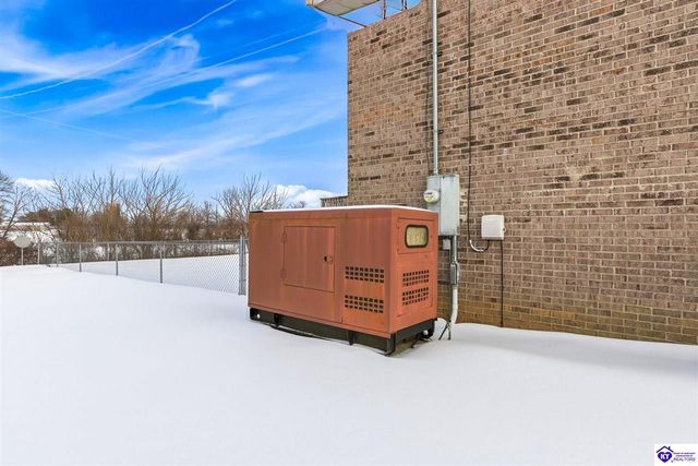 82 N Sunset Avenue, Cecilia, KY 42724
