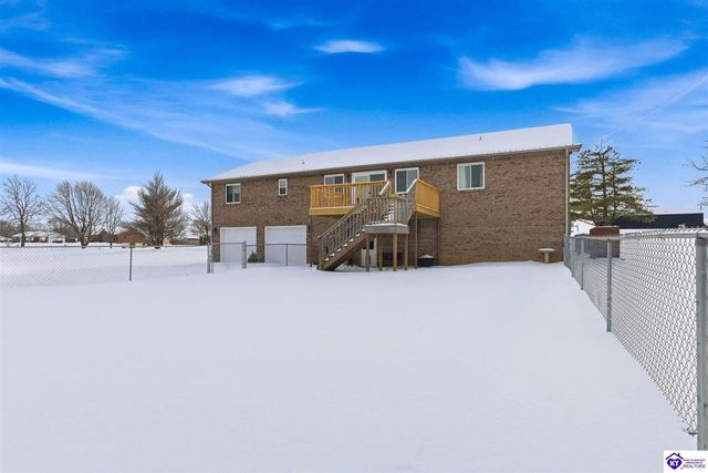 82 N Sunset Avenue, Cecilia, KY 42724