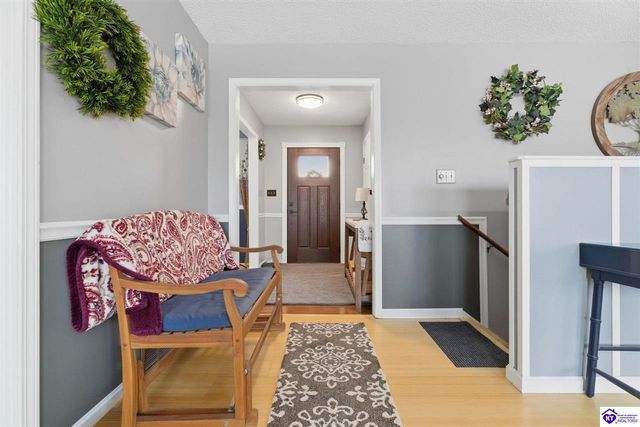 82 N Sunset Avenue, Cecilia, KY 42724