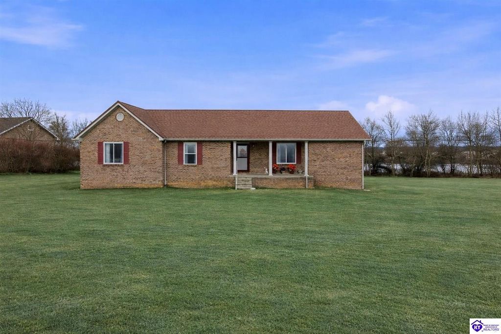82 N Sunset Avenue, Cecilia, KY 42724