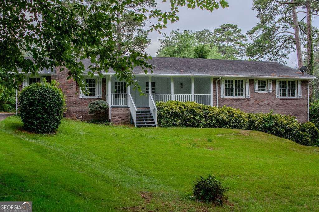2016 Gibralter Way, Conyers, GA 30012