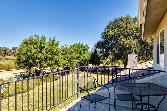 5055 Rancho La Loma Linda Drive, Paso Robles, CA 93446